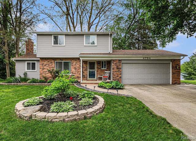 Property at 4784 HALF PENNY, Commerce, MI 48382 2621, 3 beds, 1.5 baths