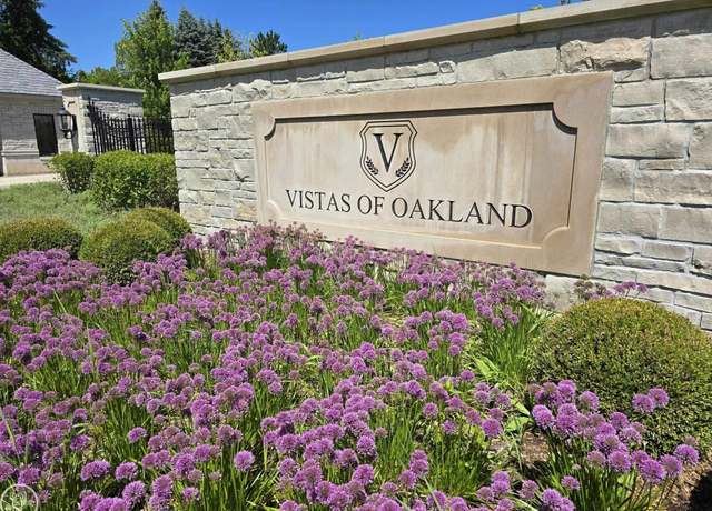 Property at 1753 Vista Dr Unit 18, Oakland Twp, MI 48363