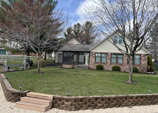 Property at 3944 THENDARA Dr, Gladwin, MI 48624, 3 beds, 2 baths