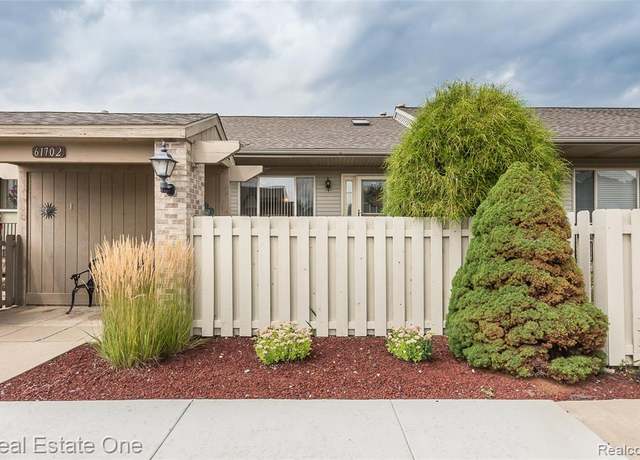 Property at 61702 Williamsburg #2, South Lyon, MI 48178, 2 beds, 2 baths