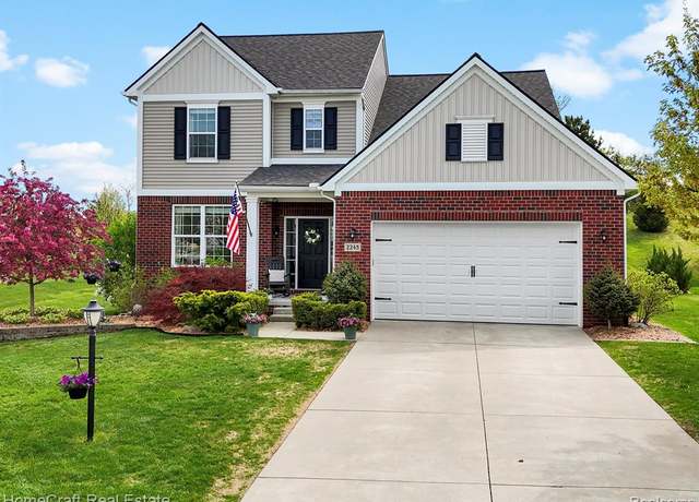 Property at 2245 KENAN Dr, Wixom, MI 48393 1315, 3 beds, 3.5 baths