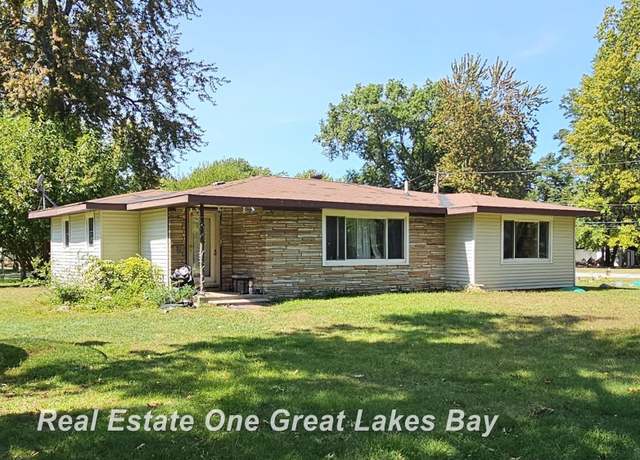 Property at 3810 Nicol Dr, Saginaw, MI 48601, 3 beds, 1 bath