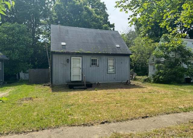 Property at 2036 BROOKS St, Flint, MI 48507 1417, 3 beds, 1 bath