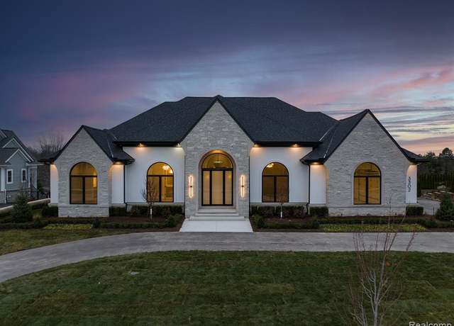 Property at 4251 Derry Rnch, Bloomfield Hills, MI 48302 1833, 3 beds, 3.5 baths