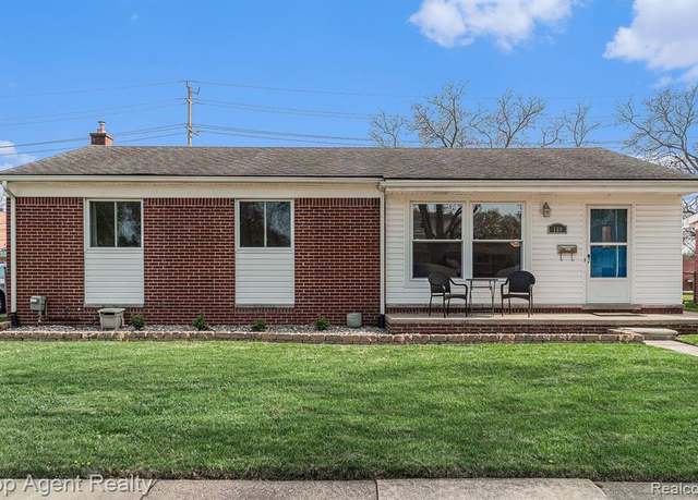 Property at 160 REDWOOD Dr, Troy, MI 48083 1017, 4 beds, 2.5 baths