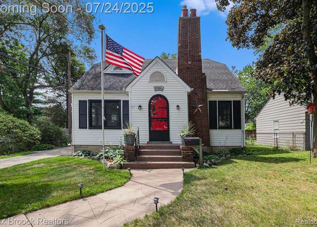 Property at 1251 W Troy St, Ferndale, MI 48220 1661, 4 beds, 1 bath