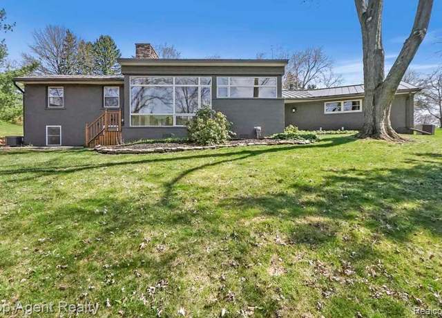 Property at 164 W HICKORY GROVE Rd, Bloomfield Hills, MI 48304 2117, 3 beds, 2.5 baths