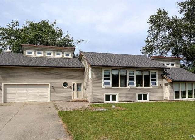 Property at 9240 JAMES RICHARD Dr, Goodrich, MI 48438 9425, 3 beds, 2.5 baths