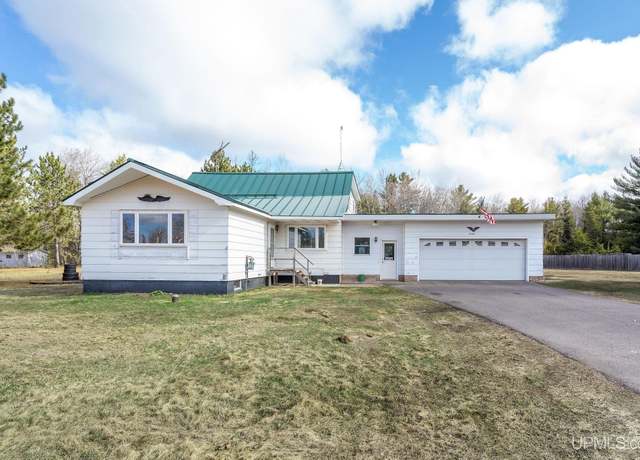 Property at 9584 US 41 Hwy, Champion, MI 49814, 3 beds, 2.5 baths