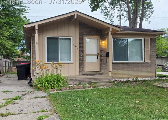 Property at 17676 Addison St, Southfield, MI 48075, 3 beds, 1.5 baths