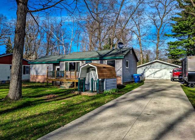 Property at 6354 Swallow Dr, Harrison, MI 48625, 2 beds, 1 bath