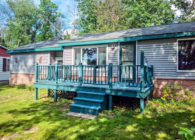 Property at 6354 Swallow Dr, Harrison, MI 48625, 2 beds, 1 bath