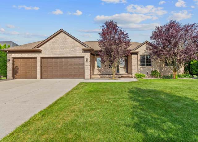 Property at 32782 Kathleen Dr, Chesterfield, MI 48047, 3 beds, 2.5 baths