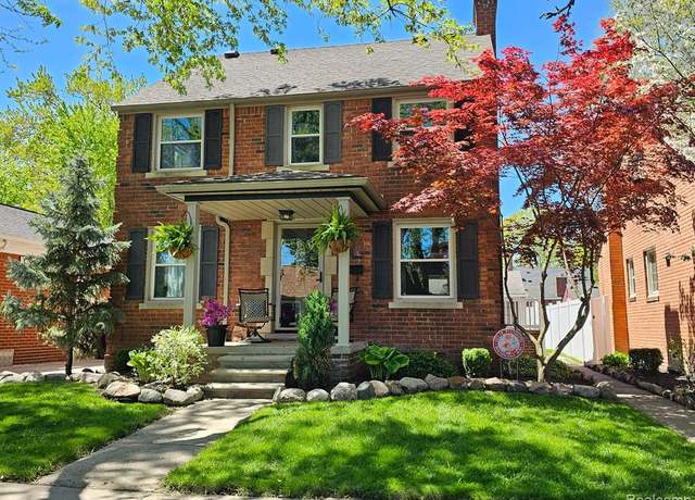 Property at 1732 14th St, Wyandotte, MI 48192 3612, 3 beds, 1.5 baths