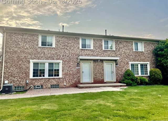 Property at 44416 Newburyport Dr, Canton, MI 48187 2509, 3 beds, 1.5 baths