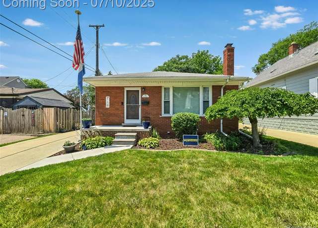 Property at 144 1st St, Wyandotte, MI 48192 2502, 3 beds, 2 baths