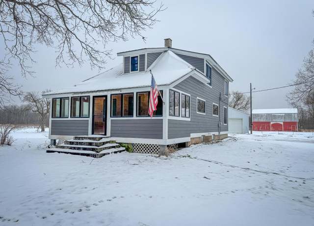 Property at 8111 W 50 Rd, Cadillac, MI 49601, 4 beds, 2 baths