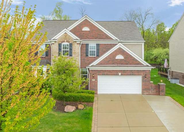 Property at 4732 TANGLEWOOD Ln, Lake Orion, MI 48359 1186, 4 beds, 3.5 baths