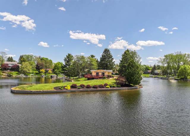 Property at 7500 Ore Knob Ct, Fenton, MI 48430, 3 beds, 2.5 baths