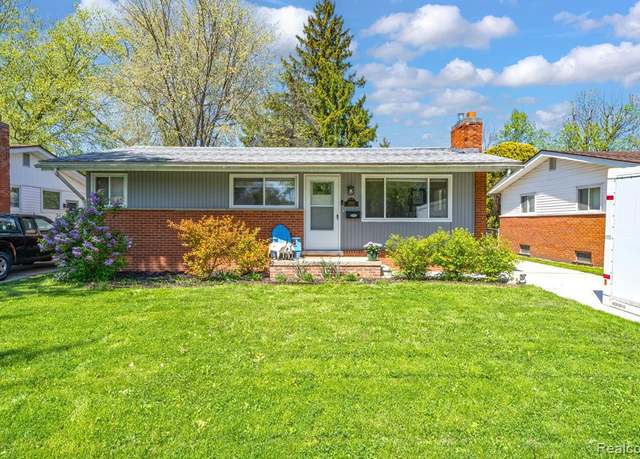 Property at 22001 SAINT GERTRUDE St, Saint Clair Shores, MI 48081 1252, 3 beds, 1 bath