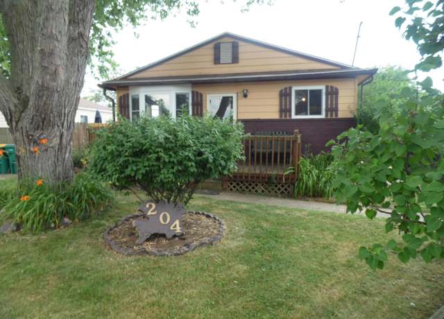 Property at 204 E Fauble St, Durand, MI 48429, 3 beds, 1 bath