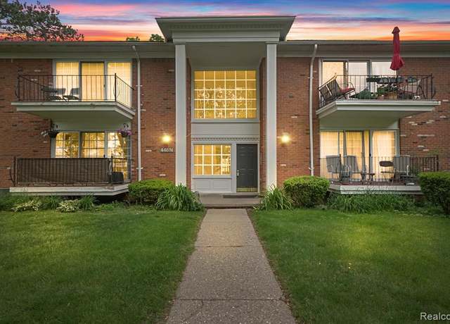 Property at 448 Fox Hills Dr #6, Bloomfield Hills, MI 48304 1330, 2 beds, 2 baths