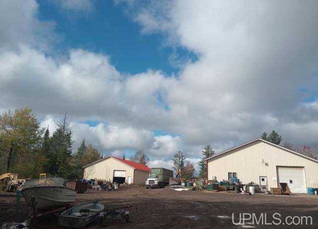 Property at 54921 US41 Hwy, Calumet, MI 49913, 1 bed, 0.5 baths