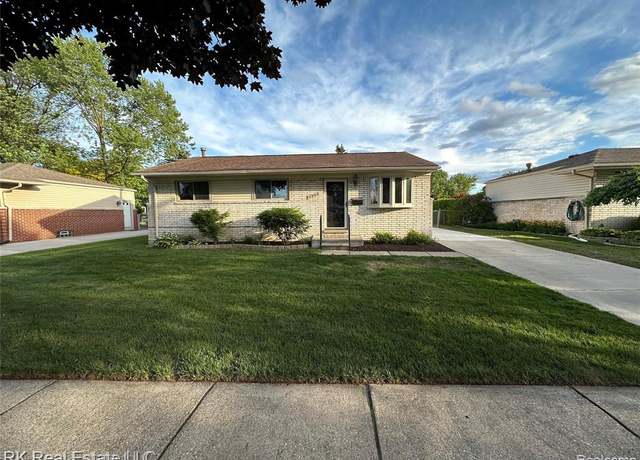 Property at 2364 Garry Dr, Troy, MI 48083 2360, 3 beds, 1 bath