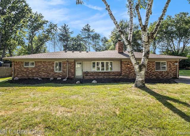Property at 23325 Beech Rd, West Bloomfield, MI 48033 3461, 4 beds, 2.5 baths