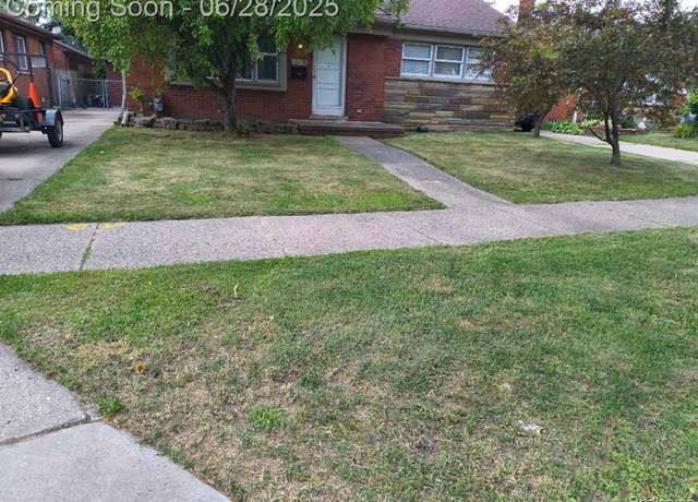 Property at 18415 Oakwood Blvd, Dearborn, MI 48124 4053, 3 beds, 2 baths