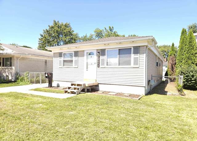 Property at 16841 Stephens Dr, Eastpointe, MI 48021, 4 beds, 2 baths