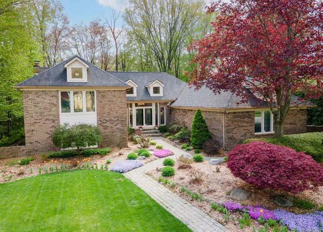 Property at 55619 N LORDONA Ln, Shelby Twp, MI 48315 1079, 3 beds, 4 baths