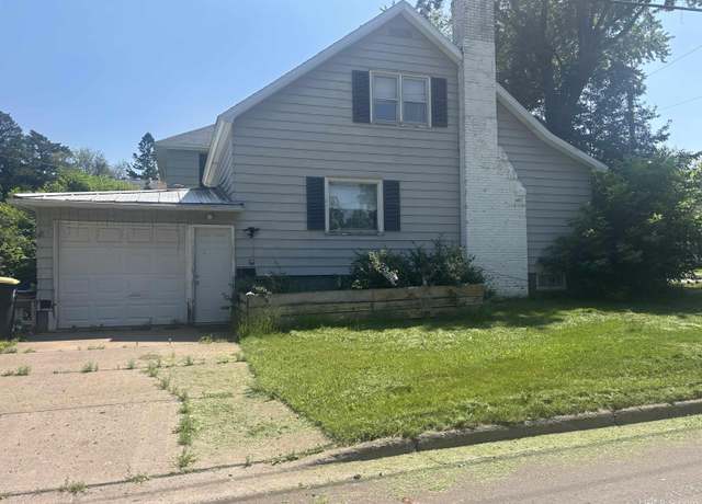 Property at 602 Lake Ave, Ironwood, MI 49938-1111, 3 beds, 1 bath