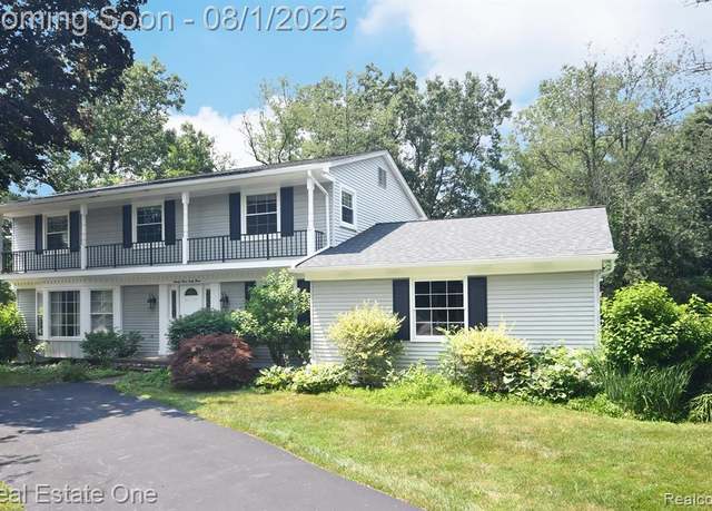 Property at 2343 Eastways Rd, Bloomfield Hills, MI 48304 2401, 5 beds, 2.5 baths