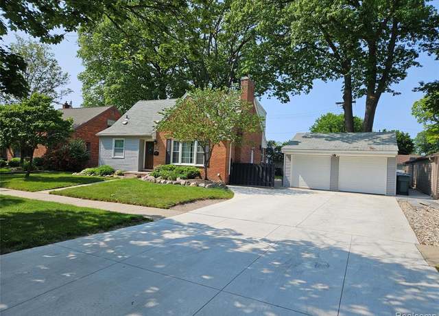 Property at 24934 Wilson Ave Ave, Dearborn, MI 48128 1547, 4 beds, 2 baths
