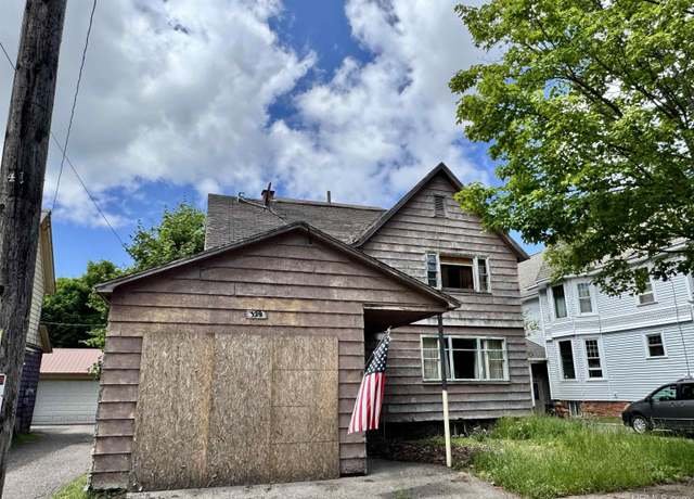 Property at 329 Kearsarge St, Laurium, MI 49913, 4 beds, 1.5 baths