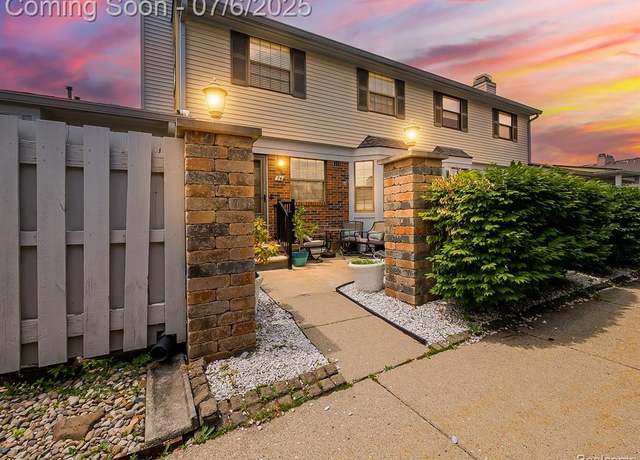 Property at 2041 N Arbor Way Dr, Canton, MI 48188 1858, 2 beds, 1.5 baths