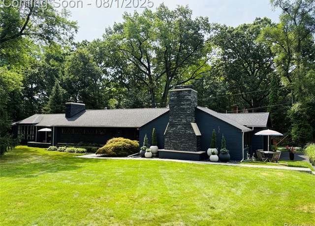 Property at 4115 Orchard Way, Bloomfield Hills, MI 48301 1632, 3 beds, 3.5 baths