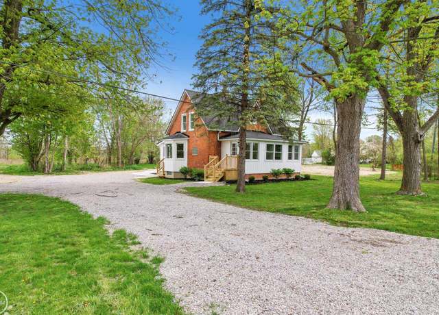 Property at 8894 Arnold Rd, Fair Haven, MI 48023, 3 beds, 2.5 baths