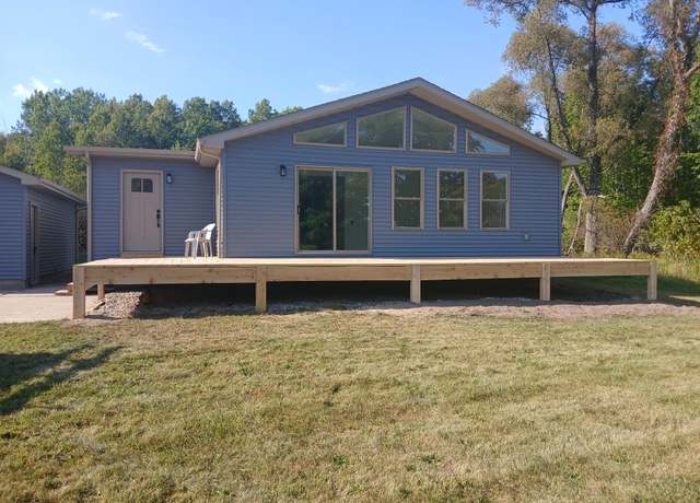 Property at 1836 Linksview Way, Gladwin, MI 48624, 3 beds, 2 baths