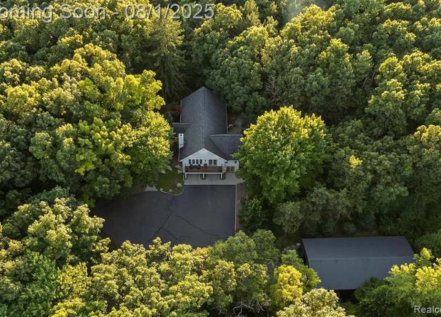 Property at 5484 Waldon Rd, Clarkston, MI 48348 4817, 3 beds, 2.5 baths
