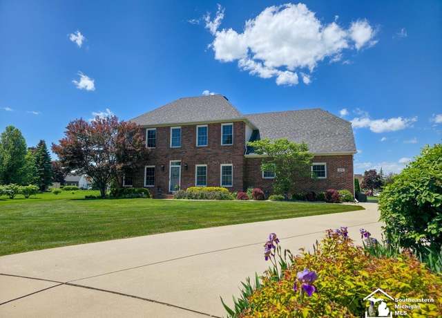 Property at 979 Tottenham Pl, Monroe, MI 48161, 4 beds, 3 baths