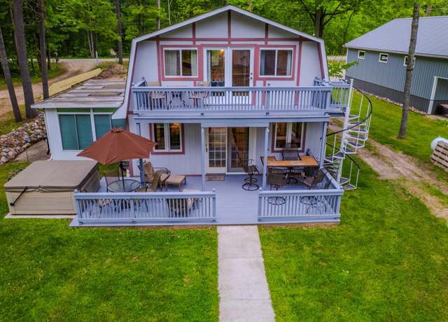 Property at 3342 E PINECREST Drive & Lots 19 & 20 Dr, Gladwin, MI 48624, 3 beds, 2 baths