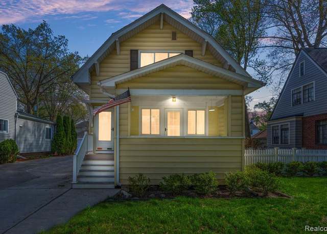 Property at 34 Sylvan Ave, Pleasant Ridge, MI 48069 1237, 3 beds, 1.5 baths