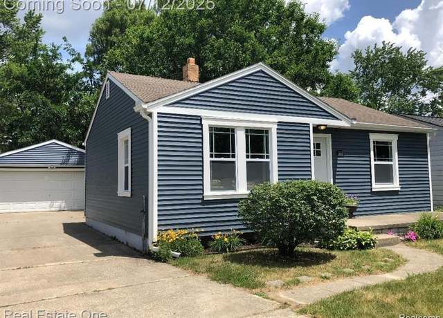 Property at 5552 Aylesbury Dr, Waterford, MI 48327 2701, 2 beds, 1 bath