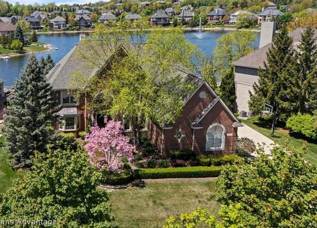 Property at 18503 Clairmont Cir, Northville, MI 48168 8539, 4 beds, 4.5 baths