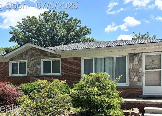 Property at 15431 Cynthia St, Southgate, MI 48195 2012, 4 beds, 2 baths