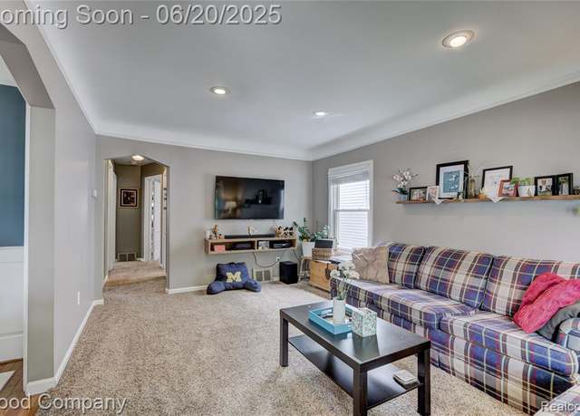 Property at 4178 Gardner Ave, Berkley, MI 48072 1482, 3 beds, 1.5 baths