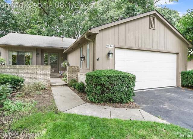 Property at 1086 Oak Pointe Dr #41, Waterford, MI 48327 1629, 3 beds, 3 baths