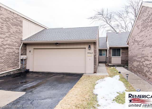 Property at 35563 HERITAGE Ln, Farmington, MI 48335 3137, 2 beds, 1.5 baths